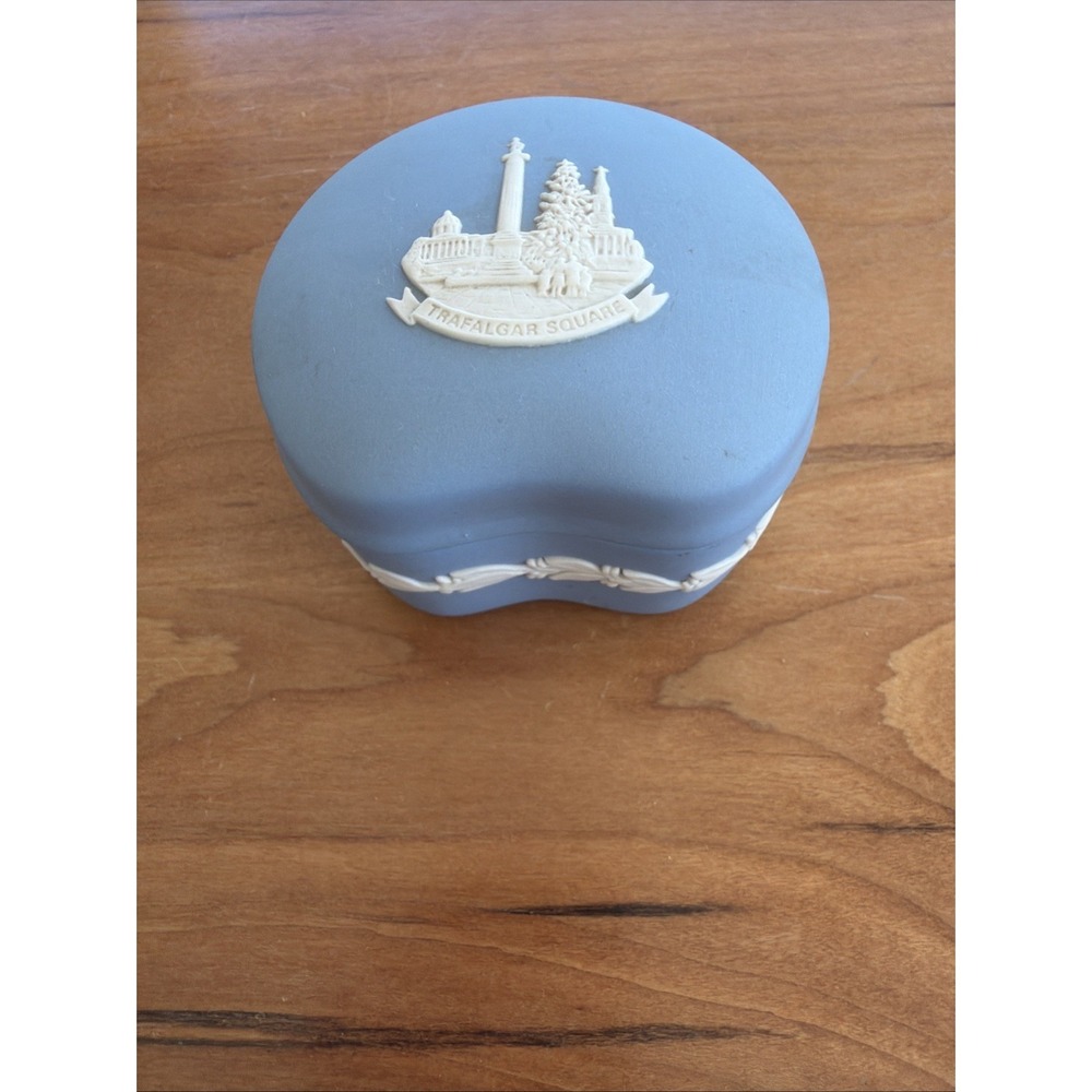 Vintage Wedgwood Jasperware Blue Kidney Bean Trinket Box 3" Trafalgar Square
